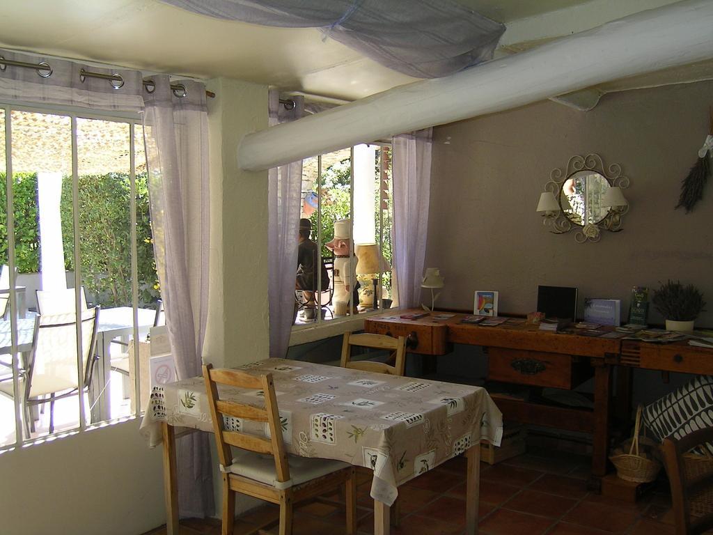 Mas La Provence Bed and Breakfast LʼIsle-sur-la-Sorgue Εξωτερικό φωτογραφία