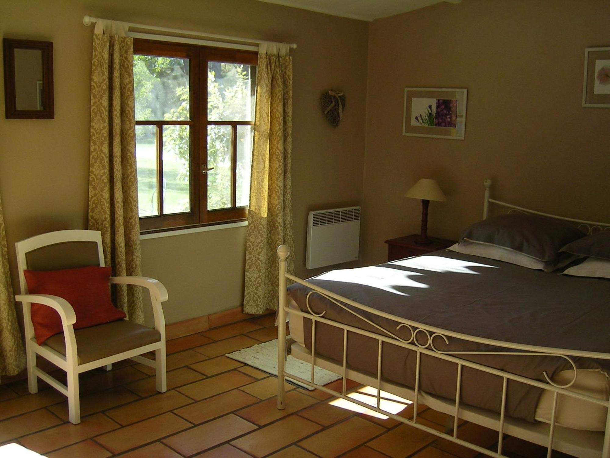 Mas La Provence Bed and Breakfast LʼIsle-sur-la-Sorgue Δωμάτιο φωτογραφία